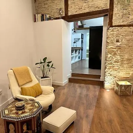 Апартаменти Recoletos, Casco Historico De